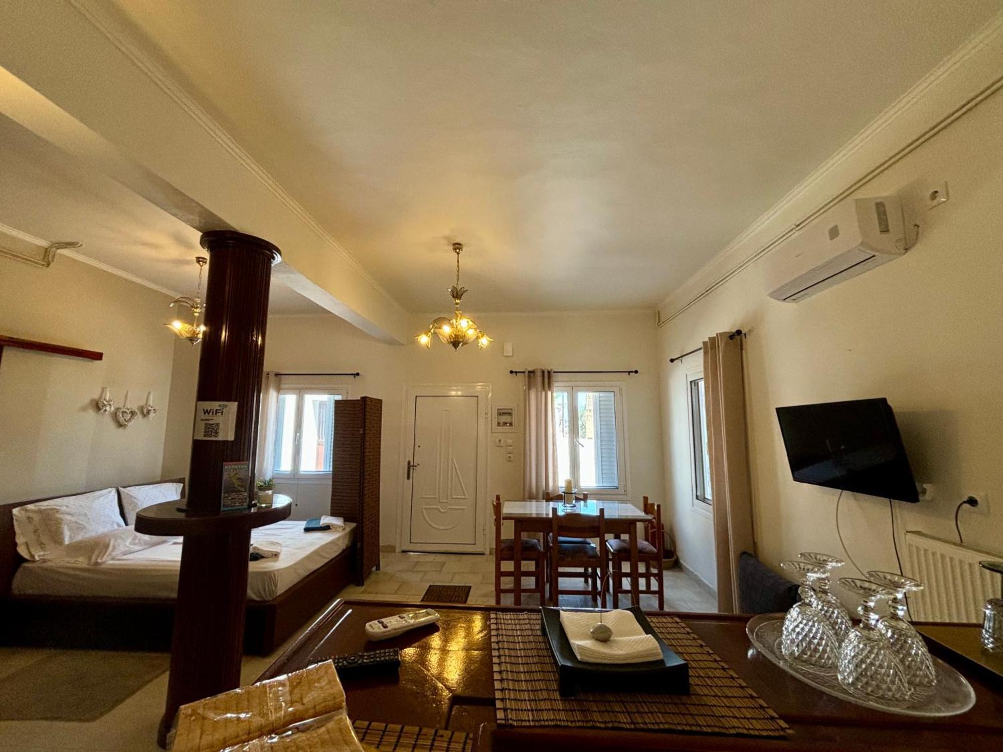Vakantiehuis Roussos Central House