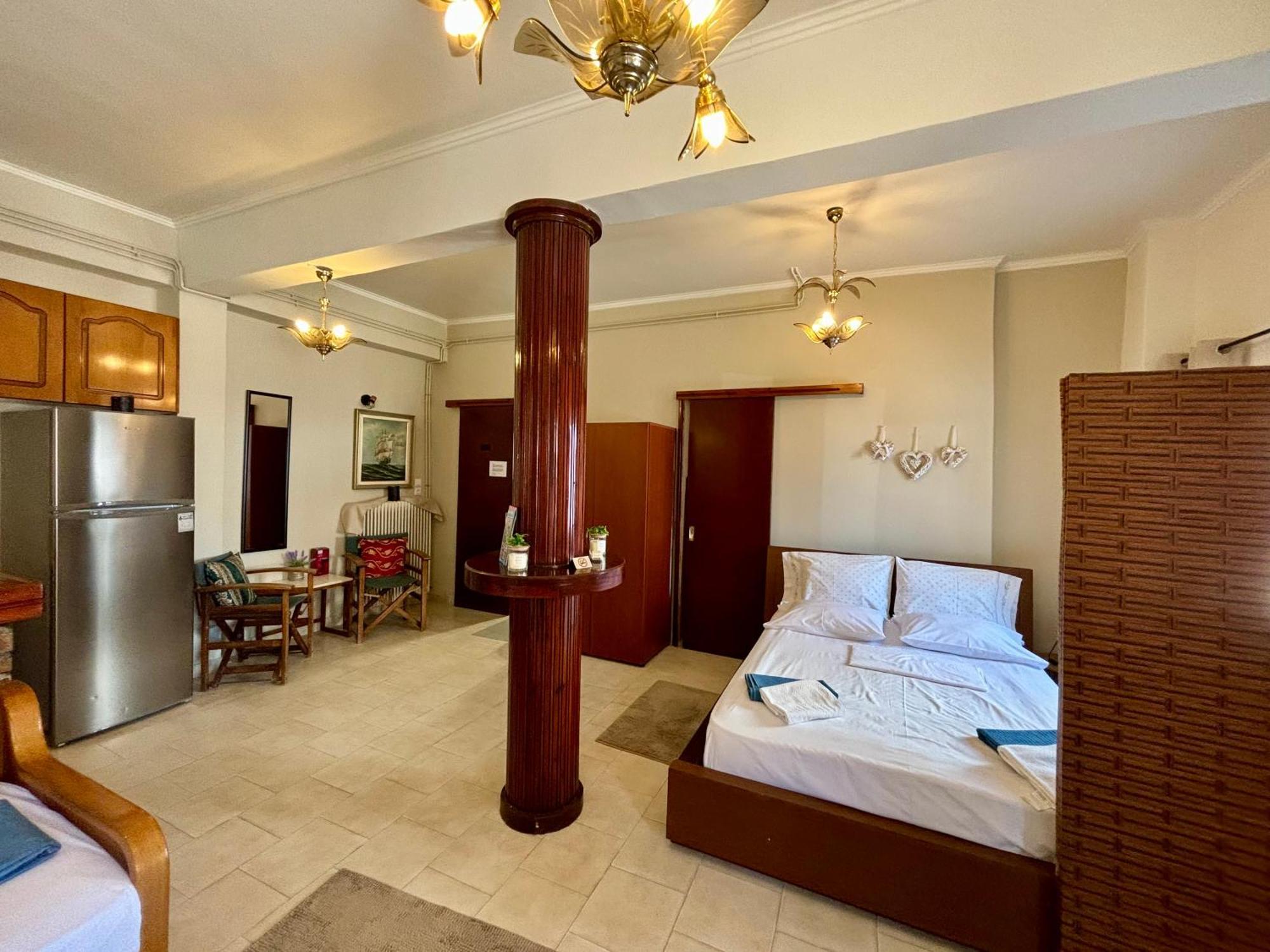 Roussos Central House * Agios Nikolaos (Corfu)